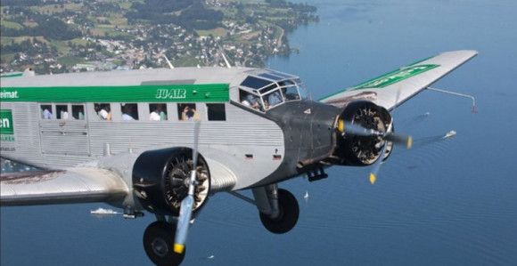 Srušio se avion: Poginulo 20 lica