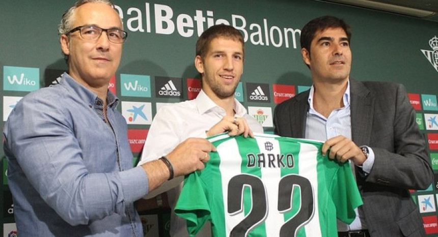 Видео: Брашанац узео број 22 због Илића, Радомир Антић га хвали!