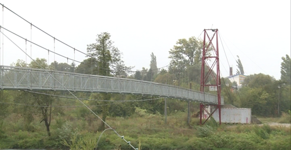 Uprkos obećanjima, mještani bez mosta