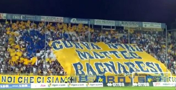 Video: Parma živi - 10.000 navijača u trećoj ligi!