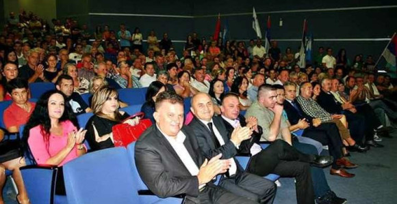 Градишка: Пале маске - Аџић добио шефа