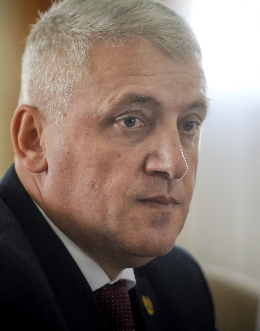 Румунски министар поднео оставку
