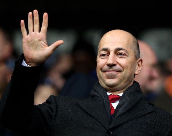 Фудбалери Арсенала добили мејл од директора!