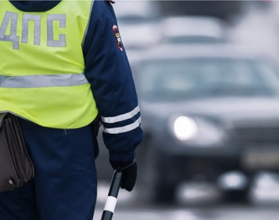 Tinejdžer pucao i bacao bombe