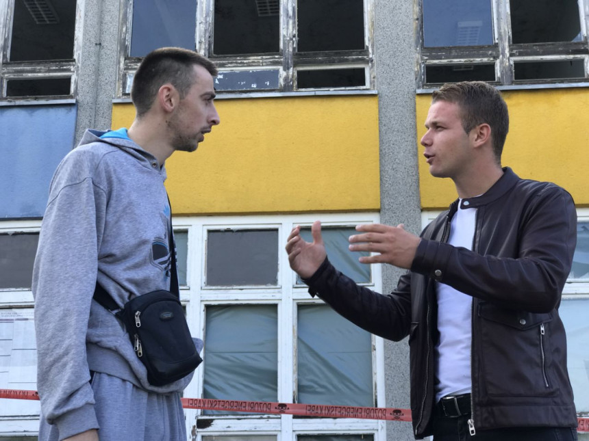 Haotično u školi u Mišinom Hanua 