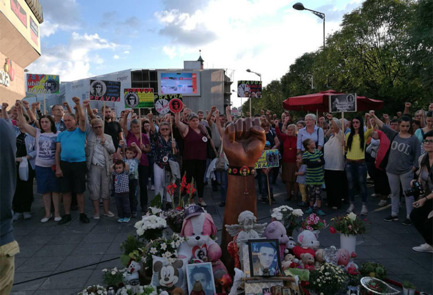 Pravda za Davida: ''Ostajemo ovdje''!