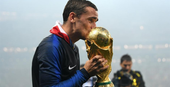 "Halooo! Osvojio sam Mundijal, da li je FIFA primjetila?"