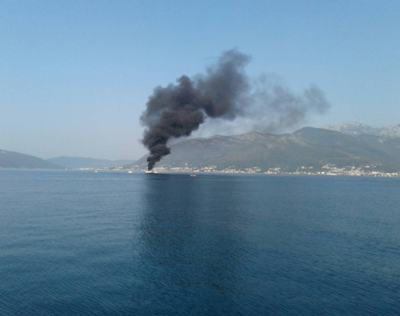 Црна Гора: Избио пожар на јахти у Тиватском заливу