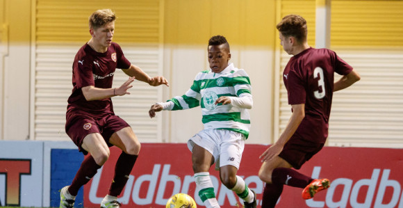 Video: Ima samo 13 godina, a već igra sa profesionalcima...!