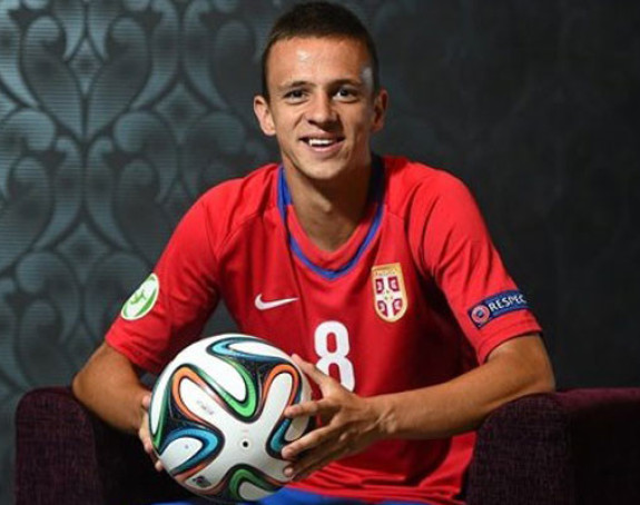 Mančester Junajted prati Nemanju Maksimovića?!