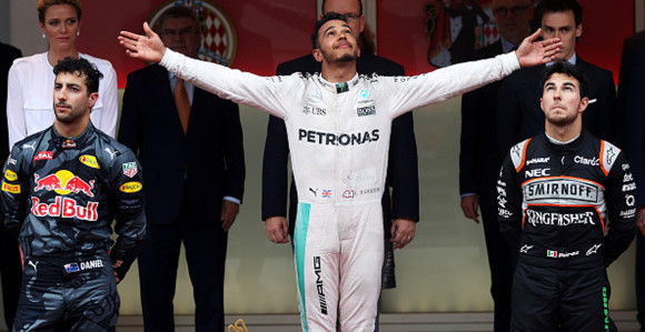 Hamilton: Bilo bi dosadno da imamo savršen bolid!