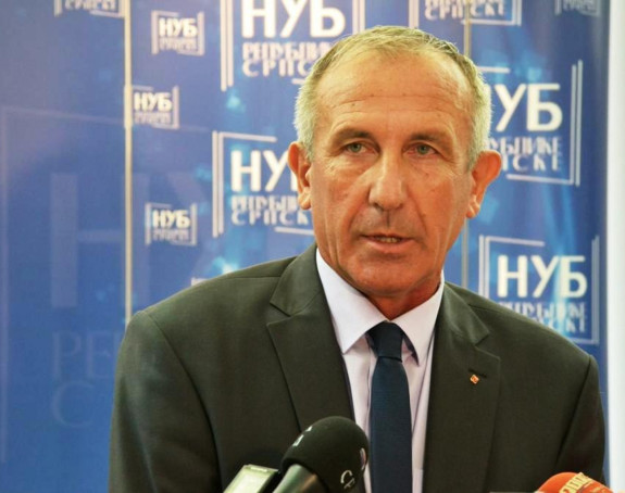 Nema para ili neće da plaća?!