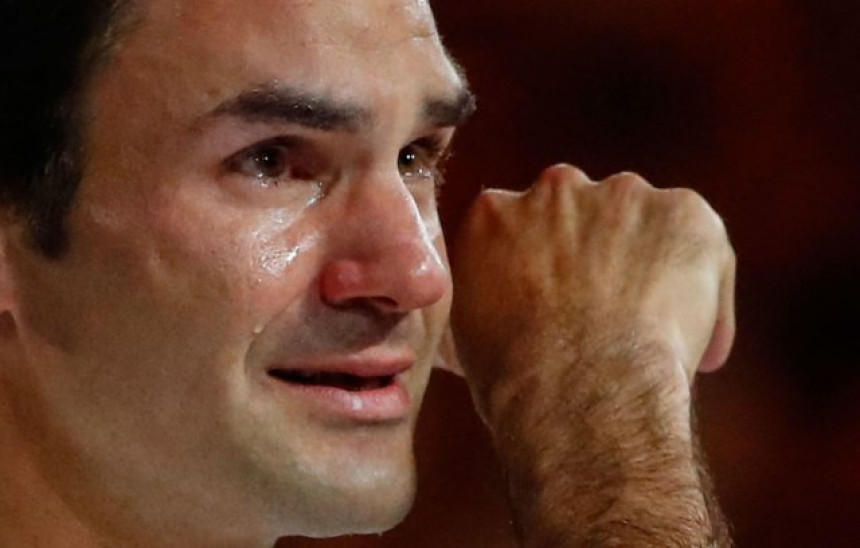Federer: Serviram za titulu na RG, a suze mi u očima!