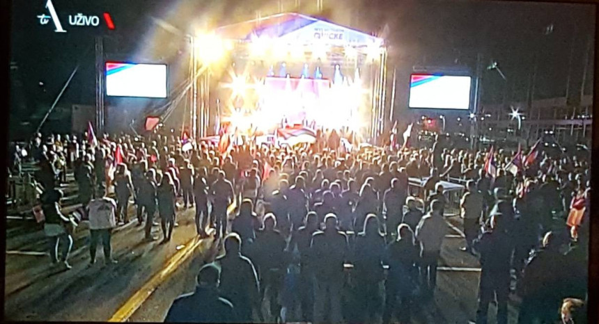 Istorijski nikad tužniji skup SNSD