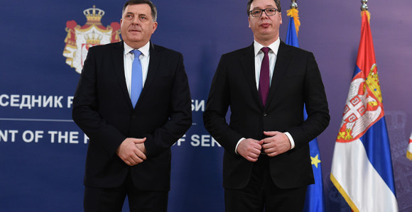 Вучић одговорио Милораду Додику