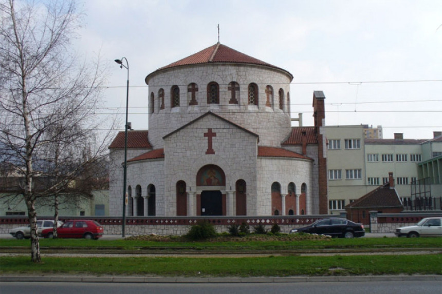 Opljačkan hram u sred bijela dana