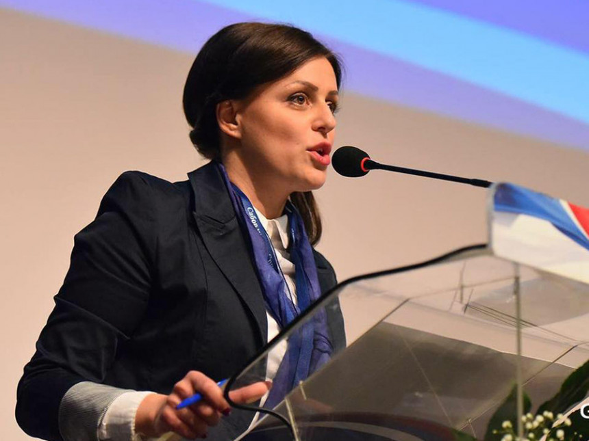 Nina Bukejlović izgubila mandat