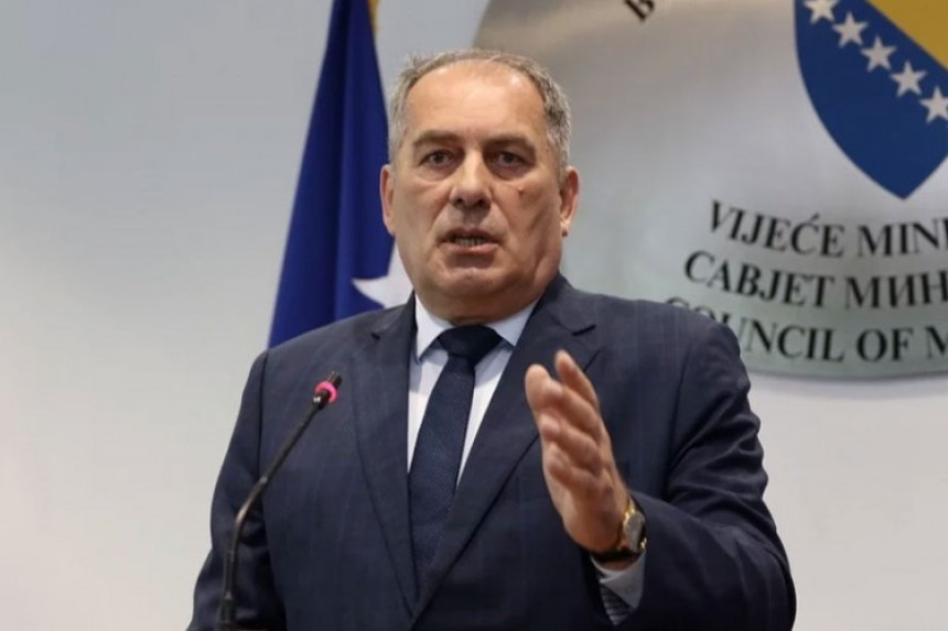 Nećemo zaključati vrata SIPA-e zbog blokade vlasti