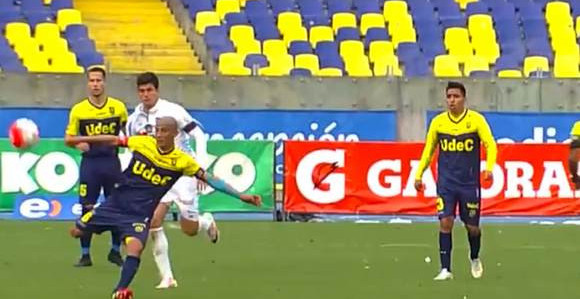 Video - Ušao u istoriju: Dao gol iz voleja sa 60 metara!