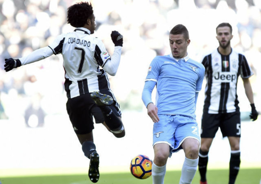 Šamar Juveu iz Lacija: Nemate vi te pare za Sergeja!