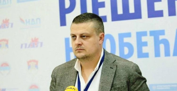 Novi politički transfer u najavi