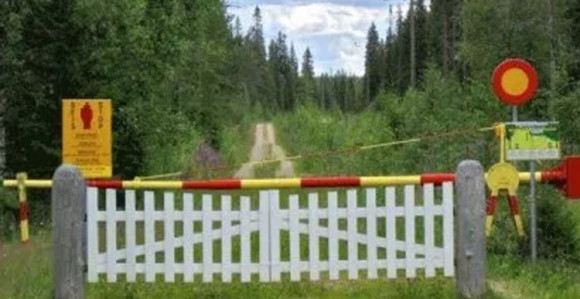 Направио лажни гранични прелаз, па варао мигранте