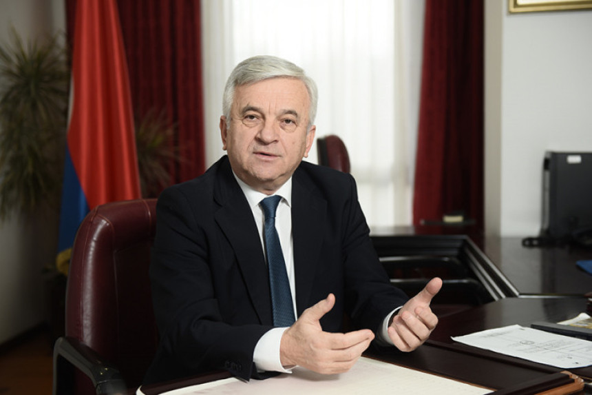 Srpska mora ekonomski ojačati