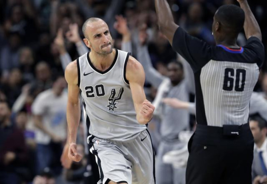 Toronto slavio u Viskonsinu, vanvremenski Manu!