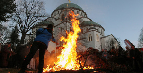 Patrijarh Irinej osvještao badnjak