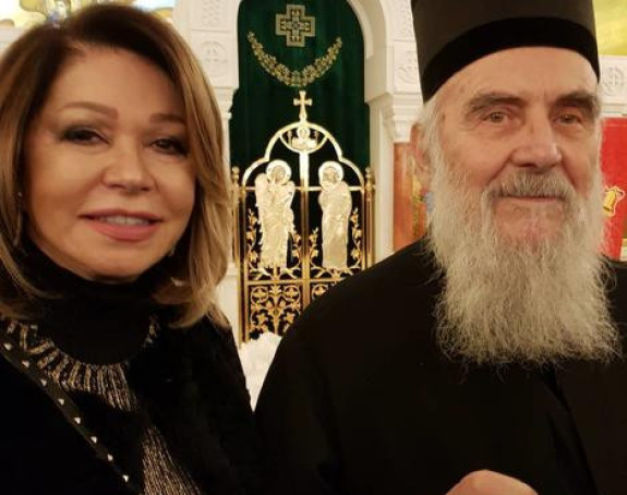 Neda napravila selfi sa Irinejom