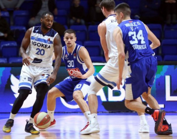 Budućnost ne staje i planira novo pojačanje!