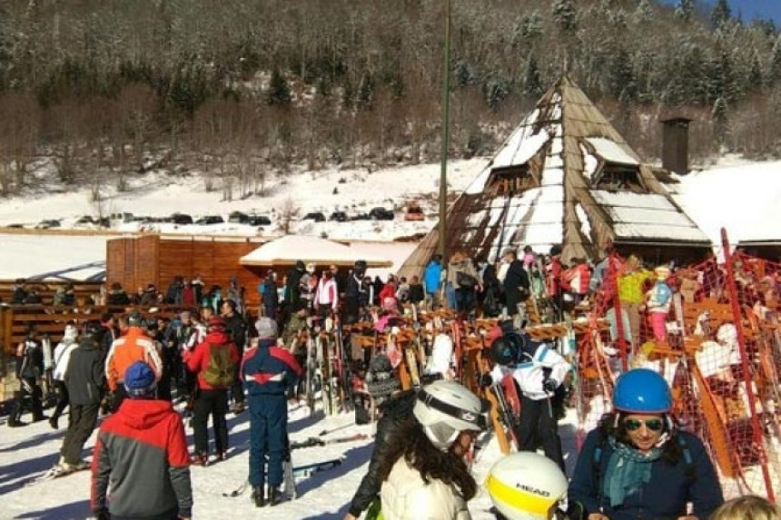 Туча и пуцњава на скијалишту у Колашину