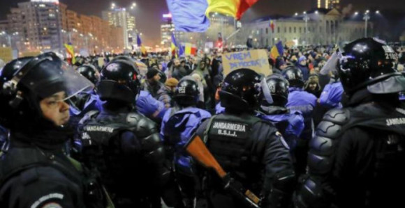 U Bukureštu dva protestna skupa 