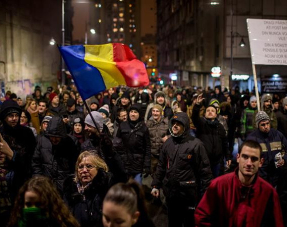Румуни и даље траже оставке политичара