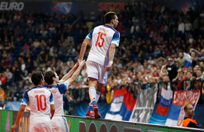 EP - Futsal: Ruski Brazilci bunkerom srušili Slovence!