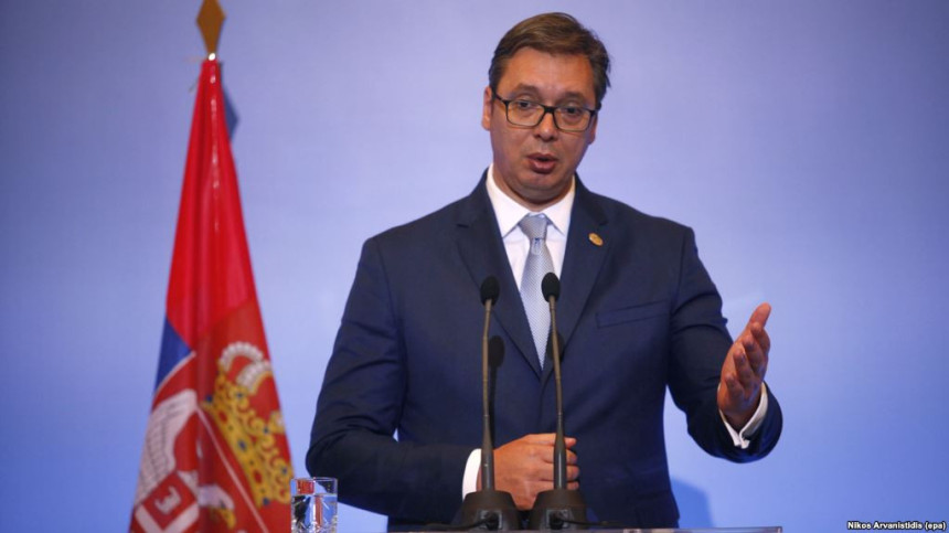 Vučić predložio: Odložiti raspravu