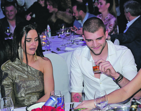 Ko je nova Veljkova djevojka?