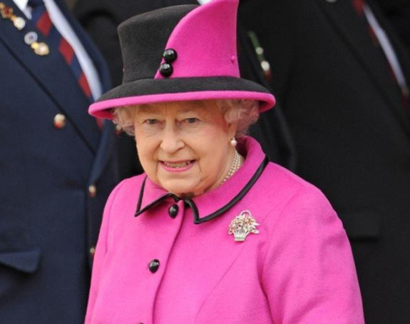 Ovu tajnu krije kraljičina torba