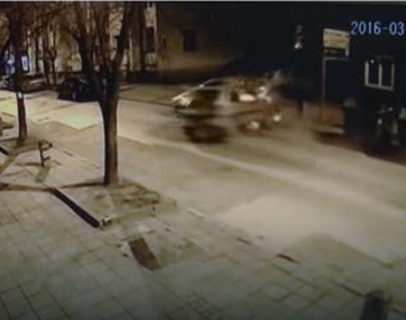 Užas: Pijan divljao i slupao 14 automobila