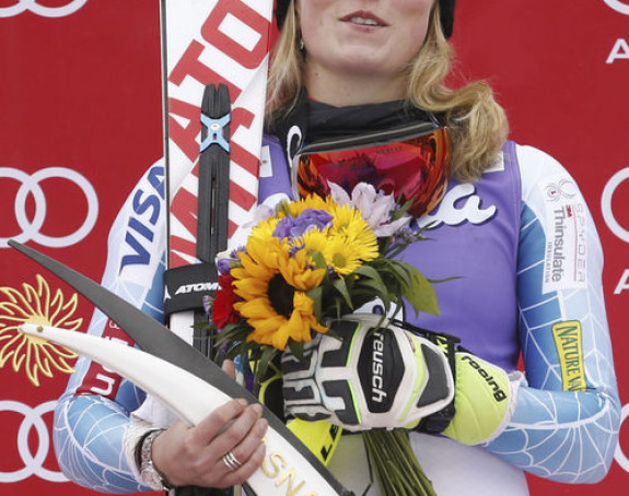 Шифринова славила, Хансдотеровој титула у слалому!