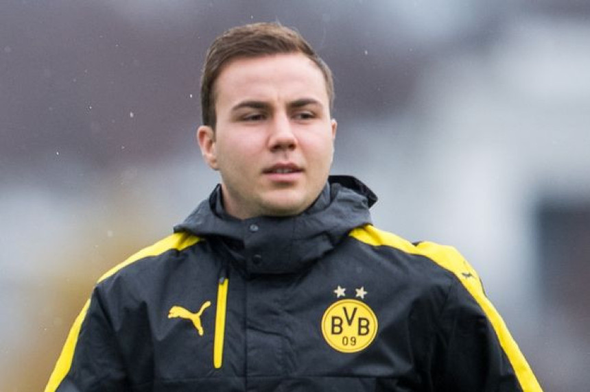 Gece je dobro, ali možda više neće igrati fudbal!