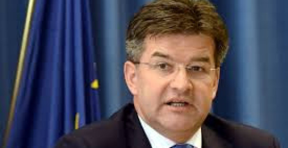 Dvije države su pred raspadom