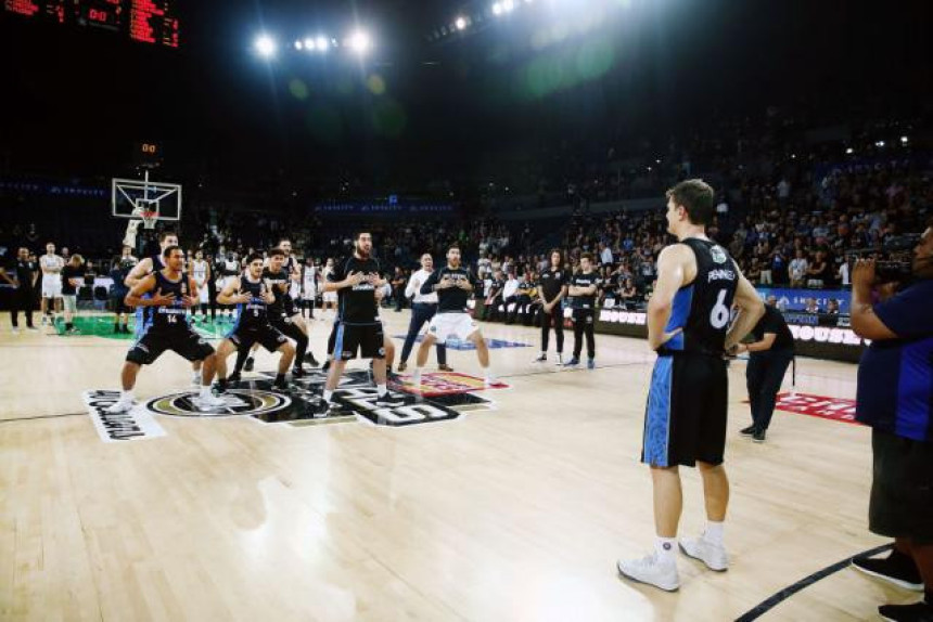 Видео: "Хака плес" за крај каријере!