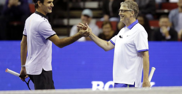 Video: Bil Gejts "zagrevao" Federera za Indijan Vels!