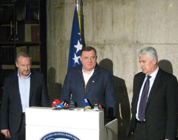 Нови рам за стару слику