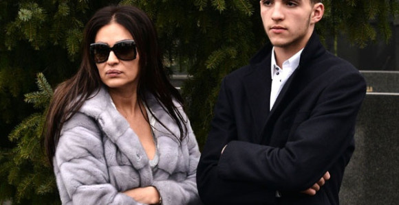 Cecin Veljko udario u bus, povrijedio putnicu