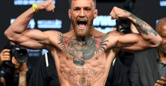 Video: Mekgregor napao autobus u Njujorku!