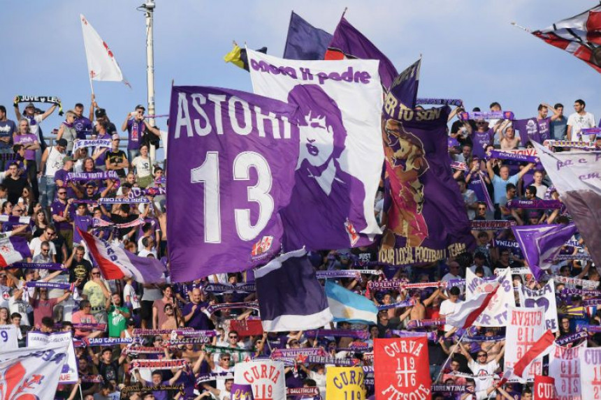 Ne, Fiorentina nije „produžila ugovor sa Astorijem“!