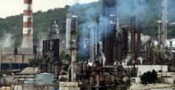 Eksplozija u rafineriji nafte