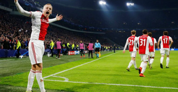 HOL: Ajaks spava na vrhu tabele!